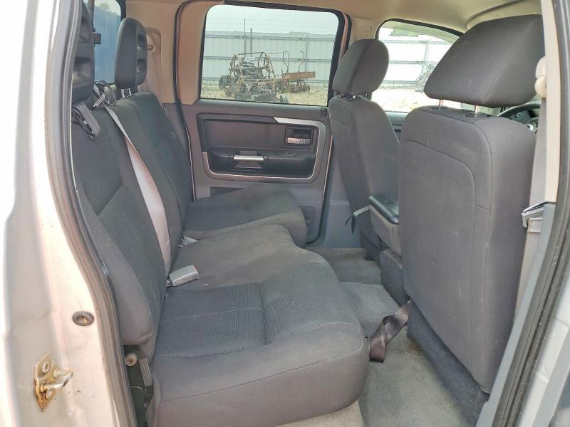2007 Mitsubishi Raider LS