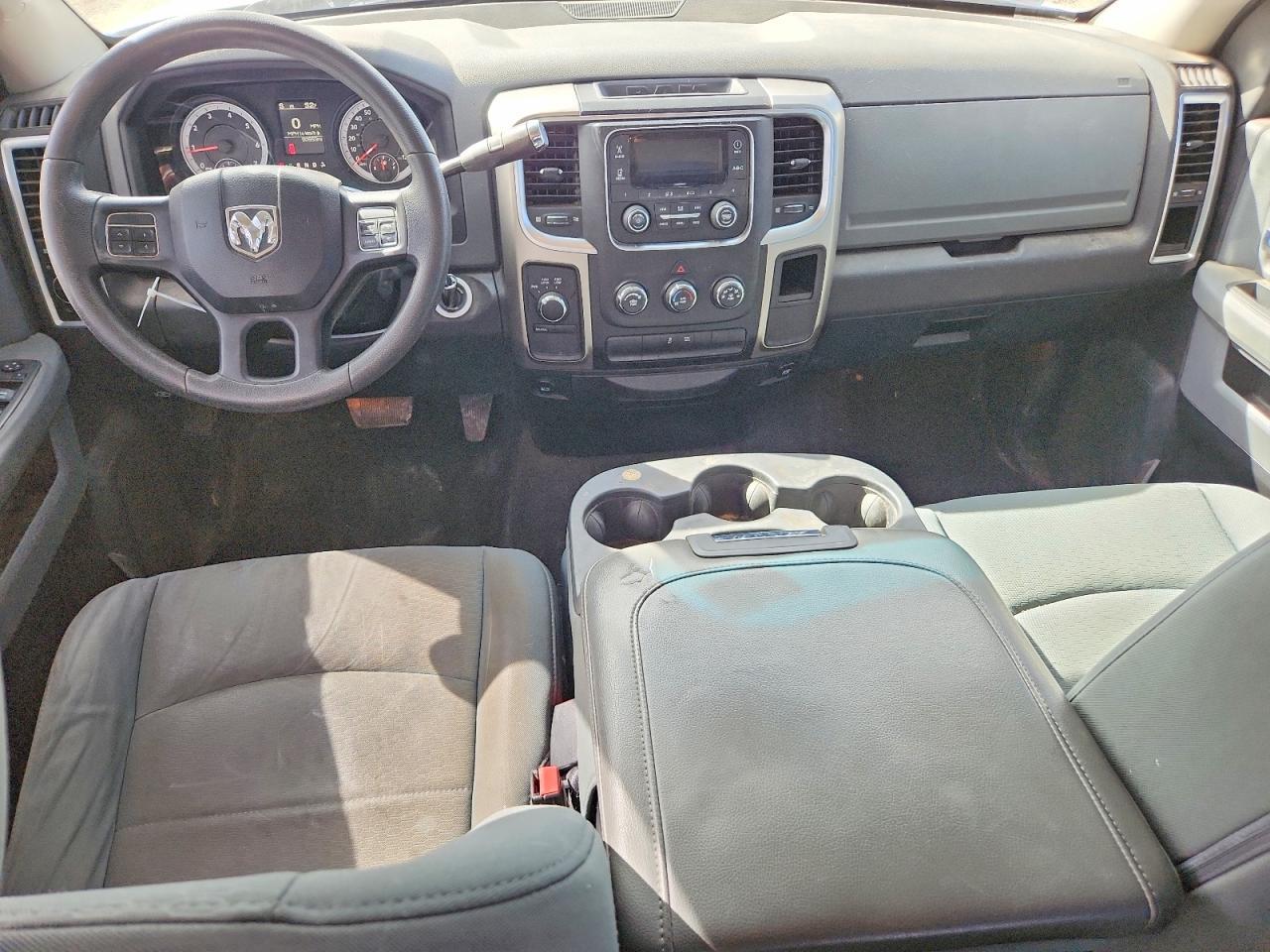 2013 Dodge RAM 1500 SLT