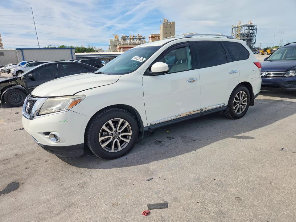 2016 Nissan Pathfinder sl