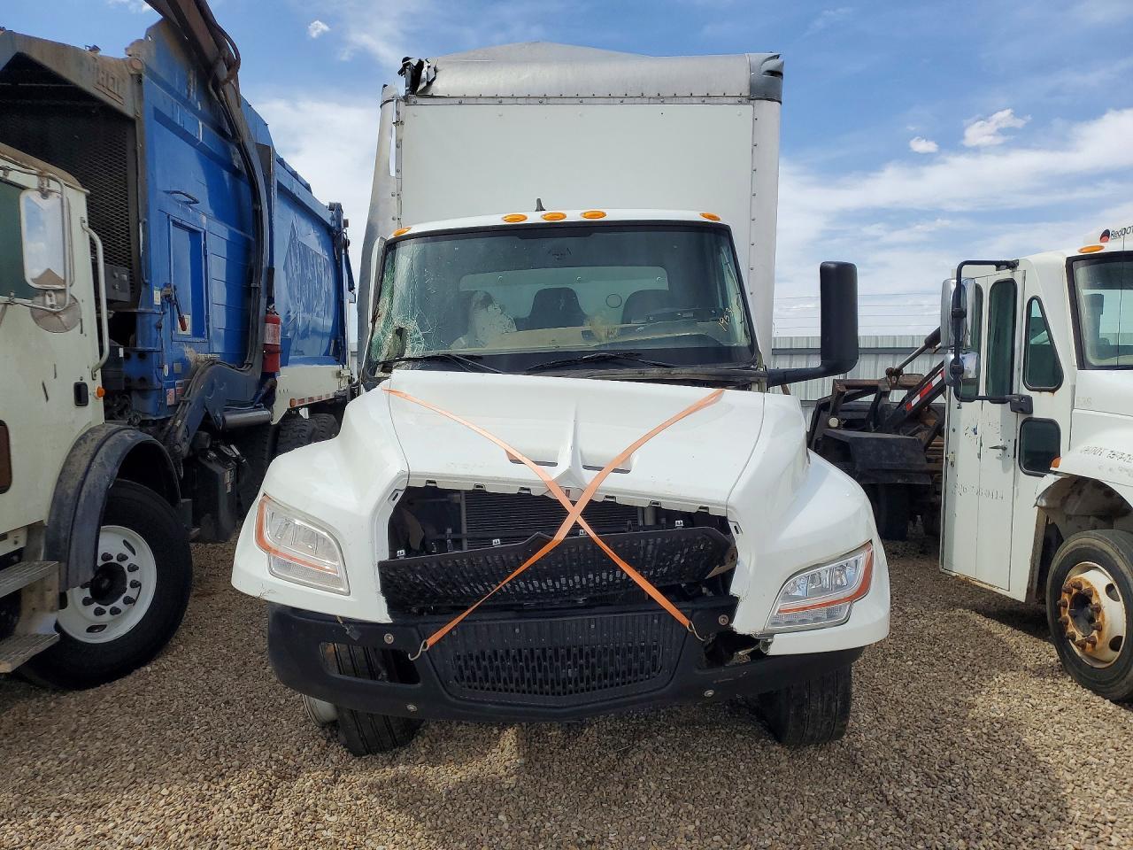 2023 International MV607 BOX Truck