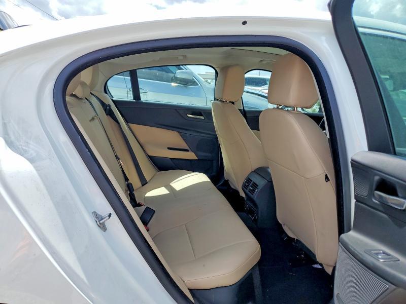 2017 Jaguar Xe Premium