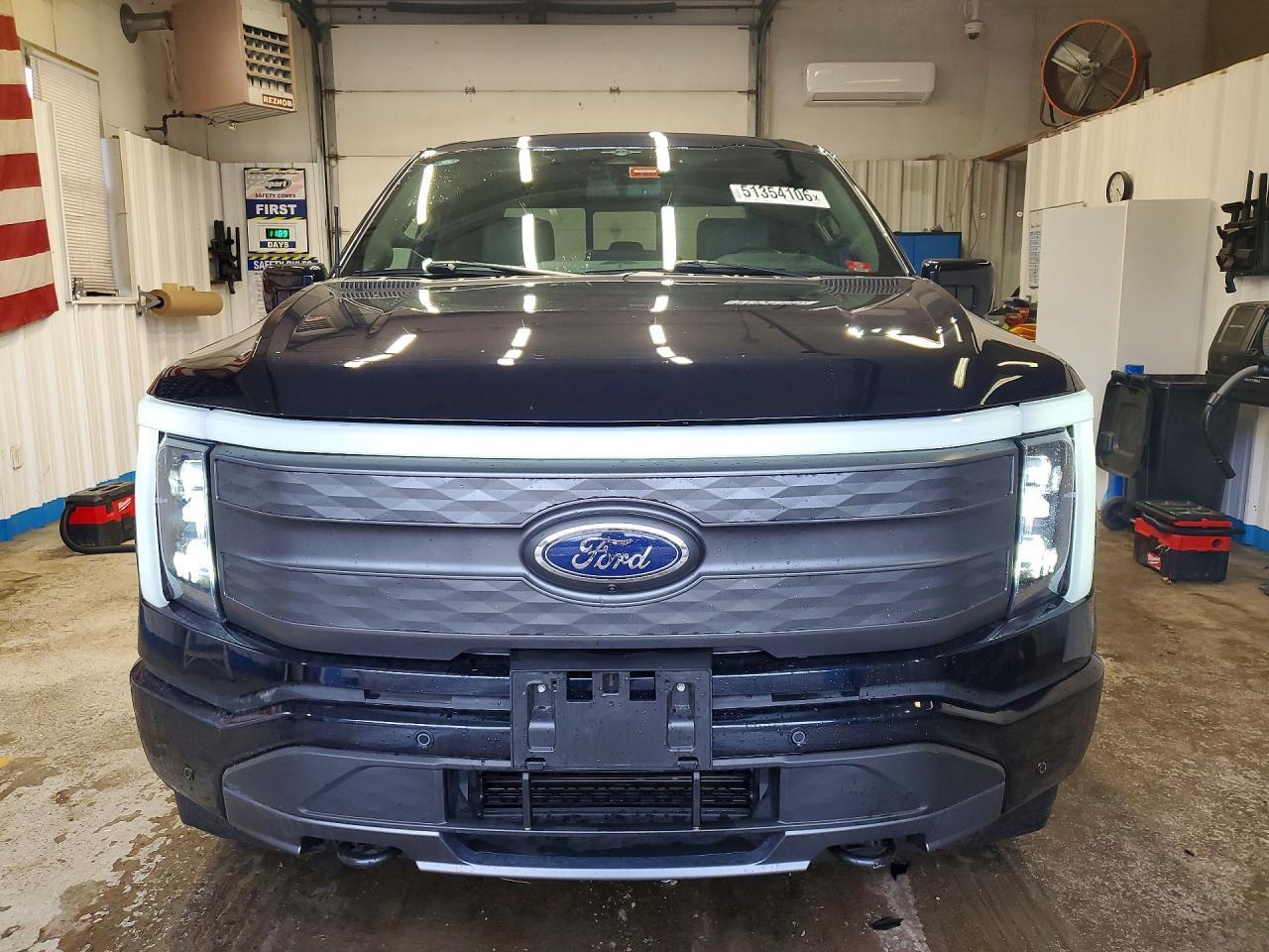 2023 Ford F150 Lightning PRO