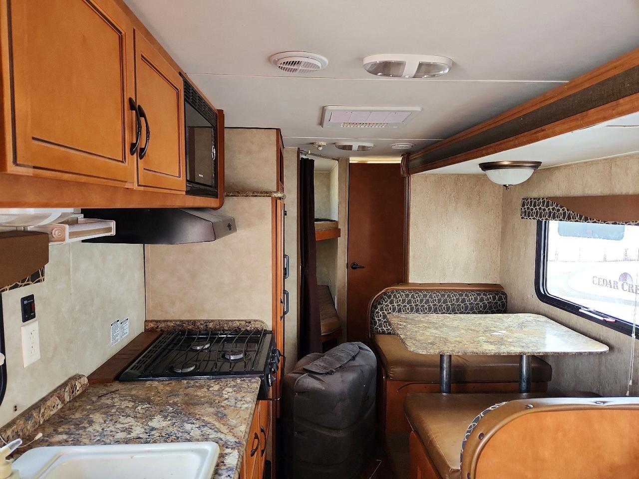 2015 Gulf Stream Conquest Camper
