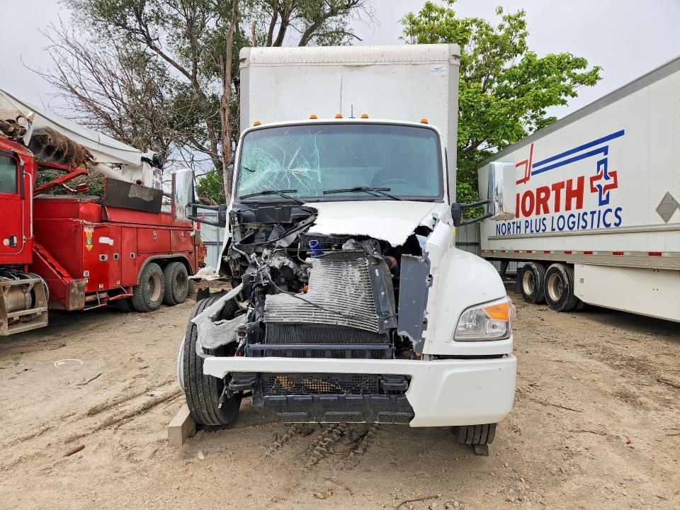 2025 Peterbilt 536 box Truck
