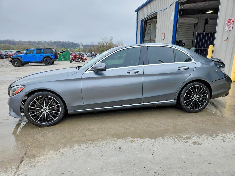 2019 Mercedes-Benz C300