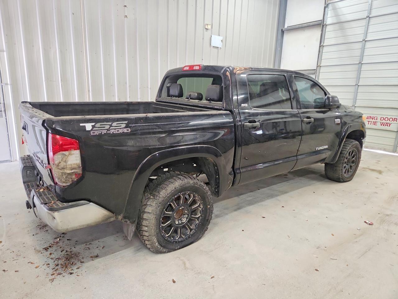2015 Toyota Tundra SR5