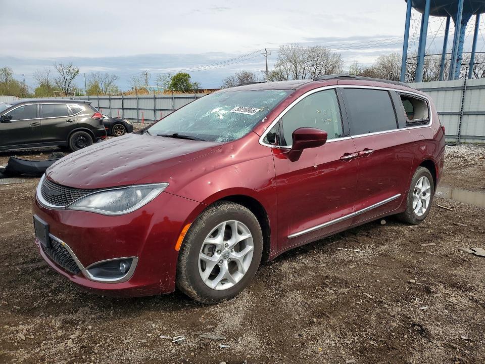 2017 Chrysler Pacifica Touring l