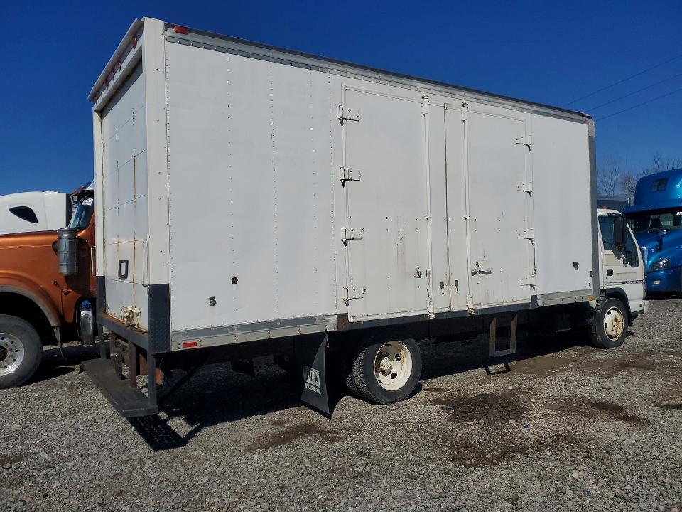 2006 Isuzu NPR BOX Truck