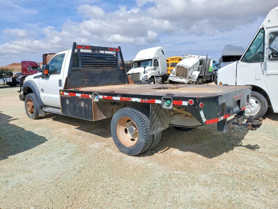 2014 Ford F550 Super Duty Flatbed Truck