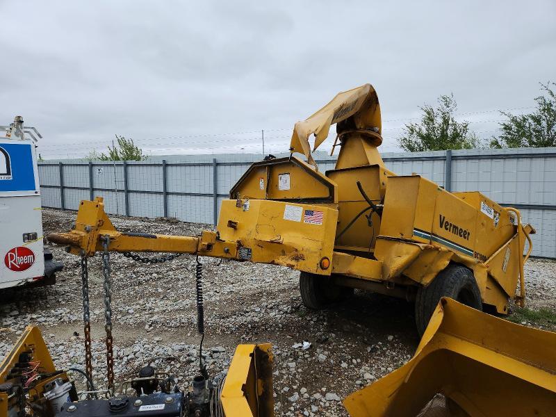 2004 Vermeer BC1800A Wood Chipper
