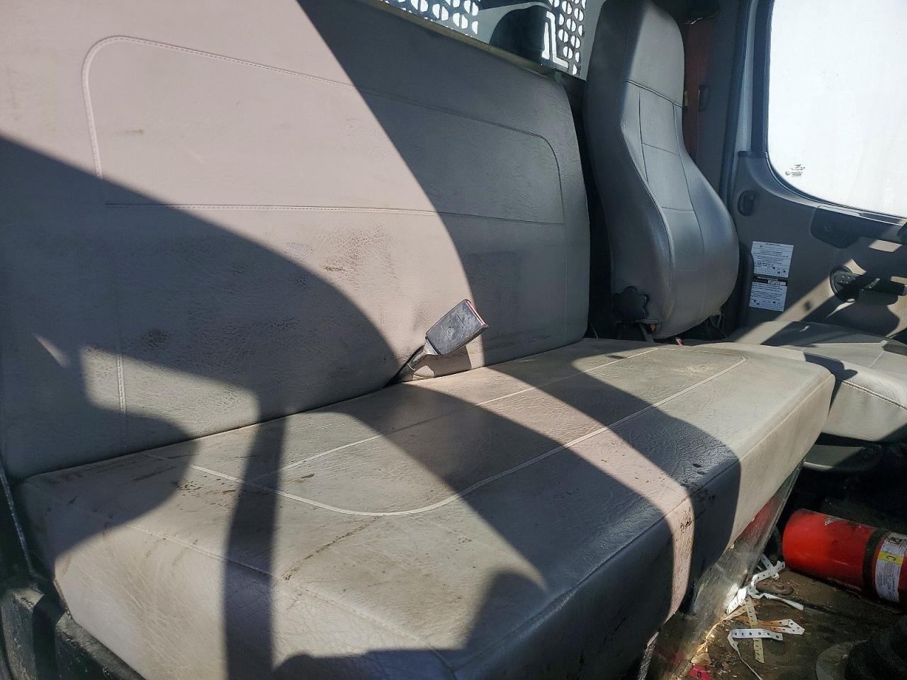 2013 Freightliner M2 106 Medium Duty