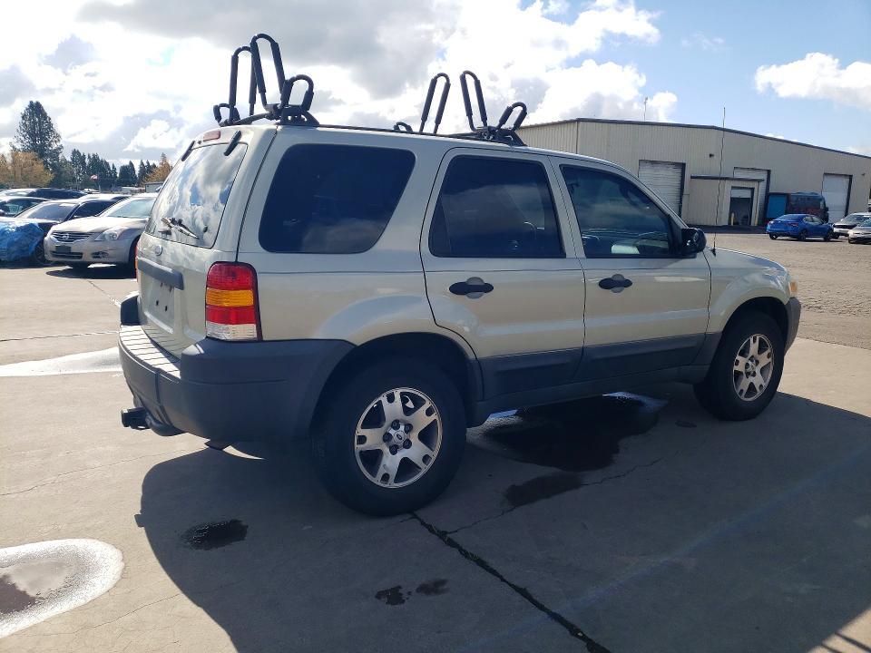 2005 Ford Escape xls