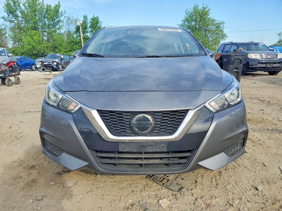 2020 Nissan Versa sv