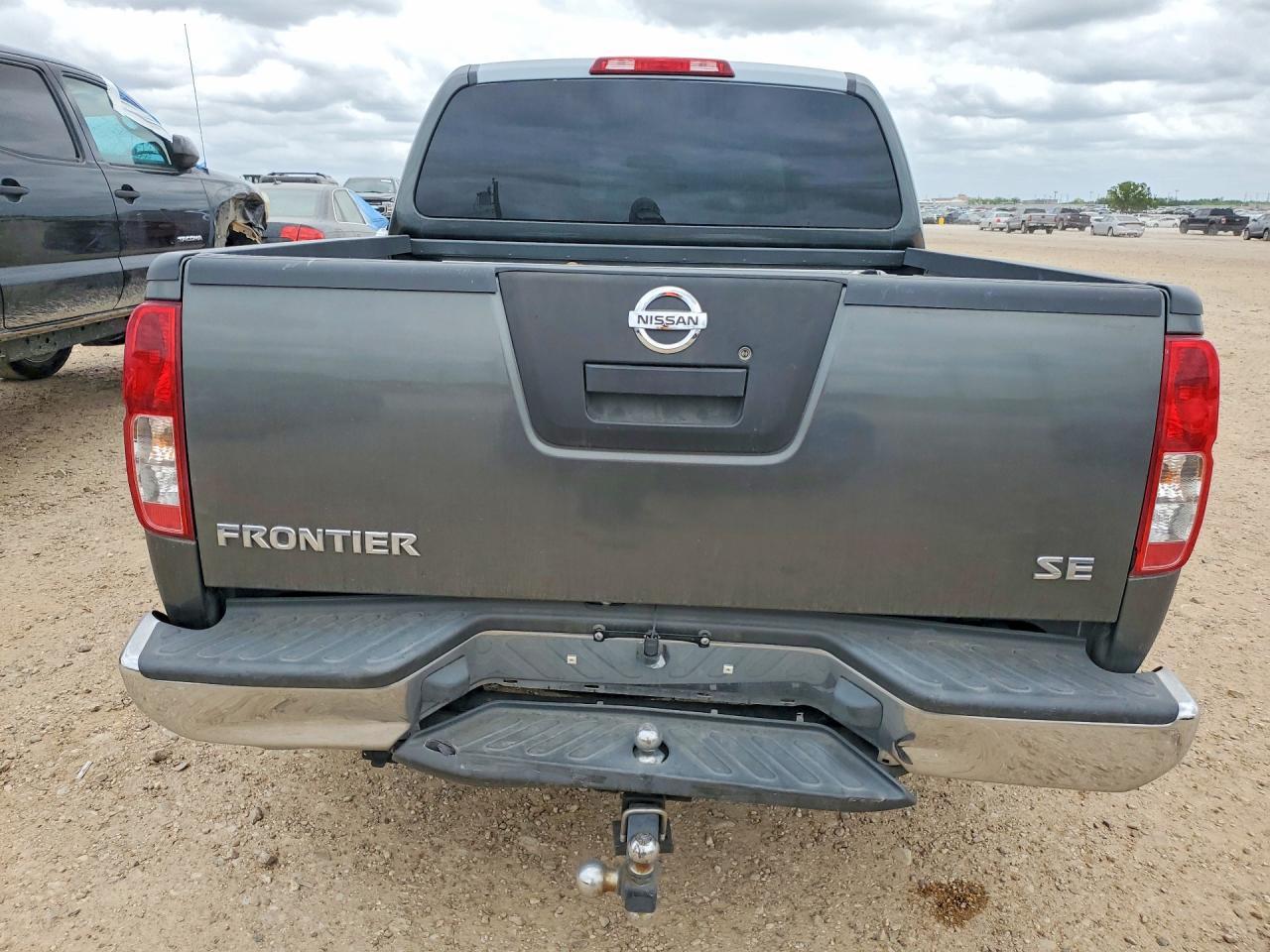 2005 Nissan Frontier SE