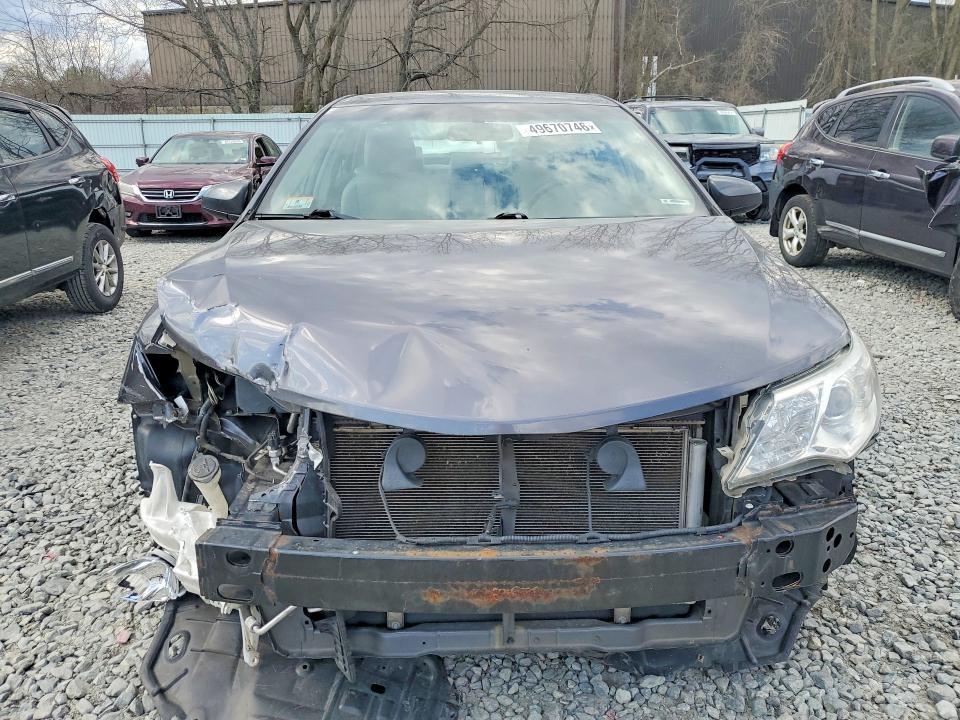 2014 Toyota Camry le