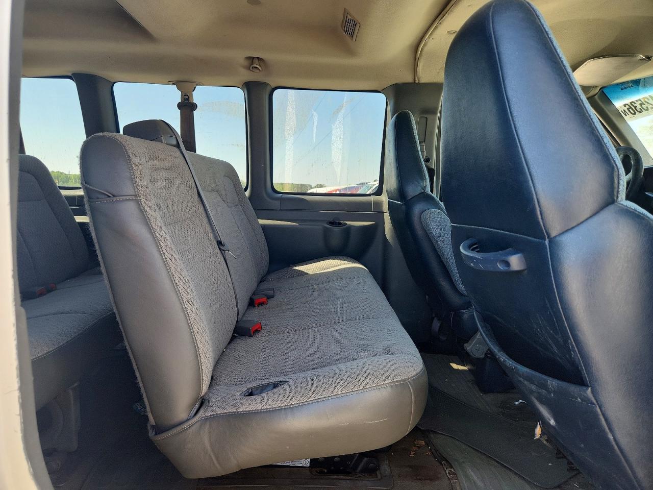 2003 Chevrolet Express G3500