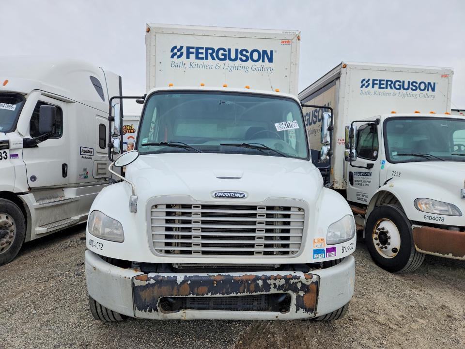 2015 Freightliner Business Class M2 BOX Truck