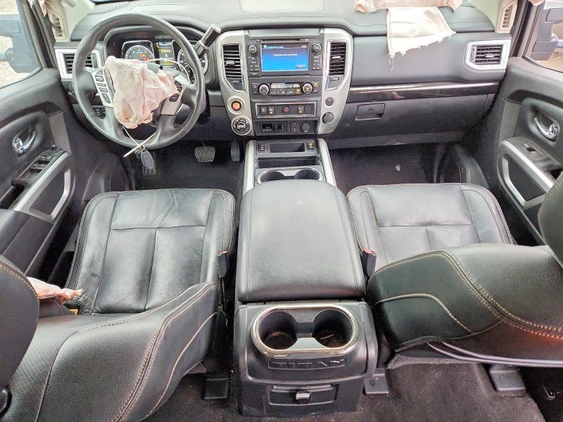 2018 Nissan Titan sv