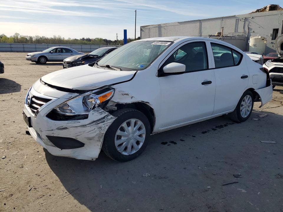 2018 Nissan Versa s Plus