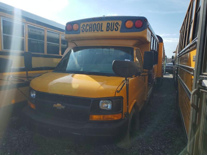 2012 Chevrolet 2012 Collins Bantam G3500-school bus