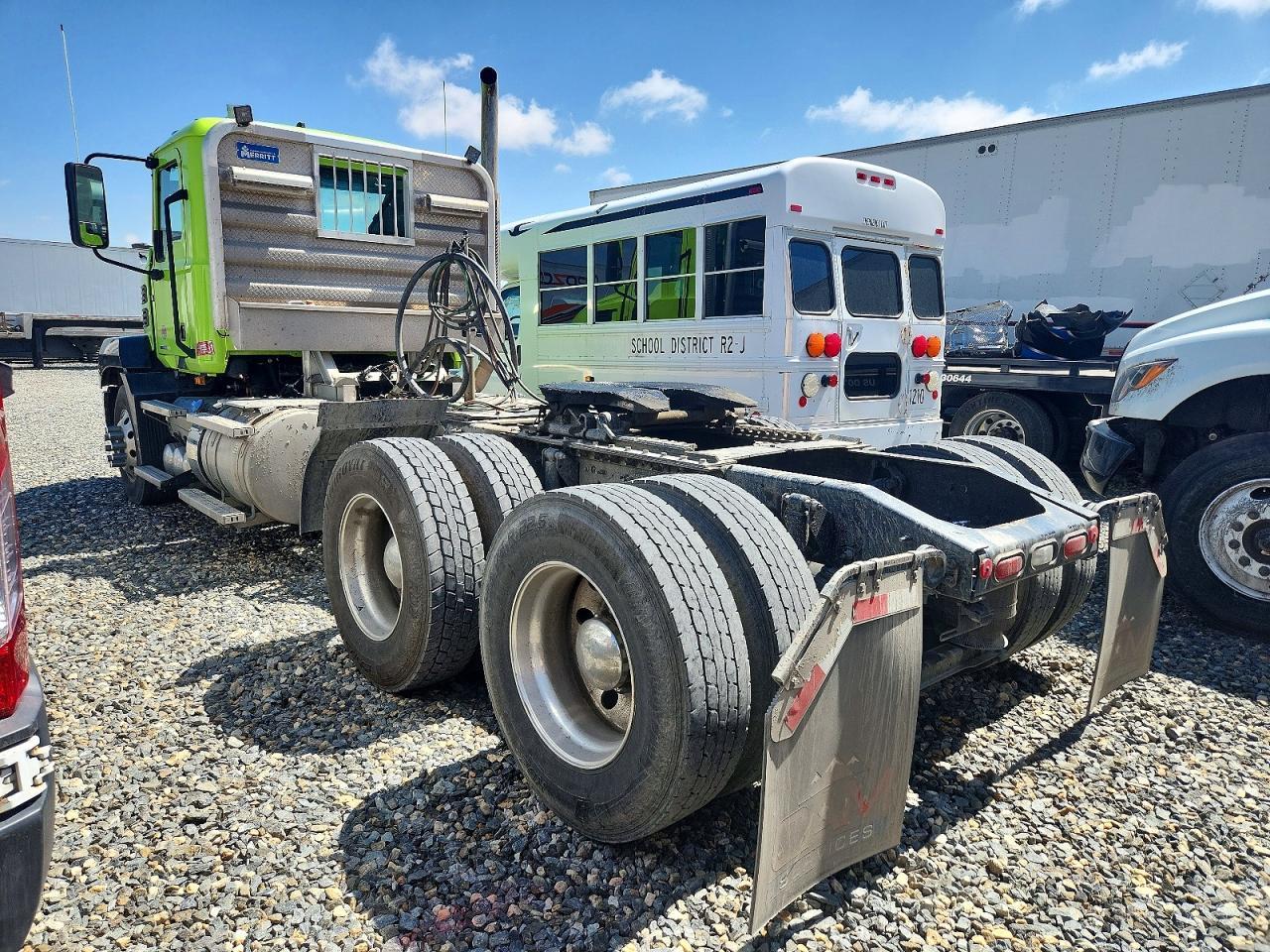 2025 Mack Anthem Semi Truck