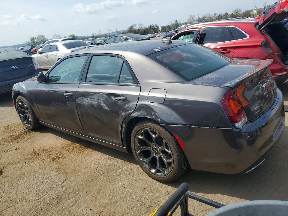 2017 Chrysler 300 s