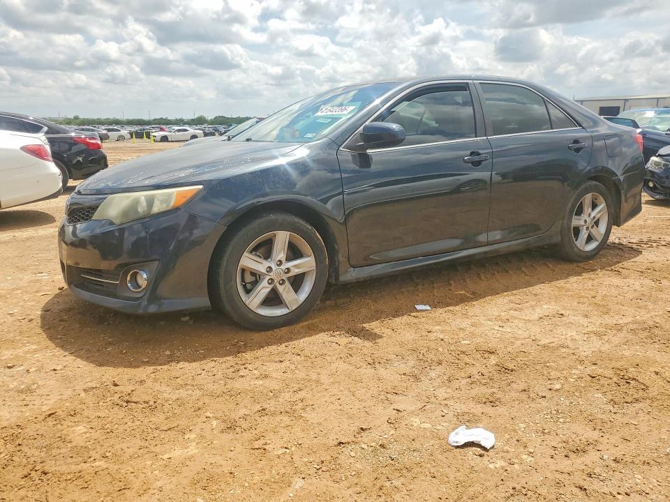 2014 Toyota Camry se