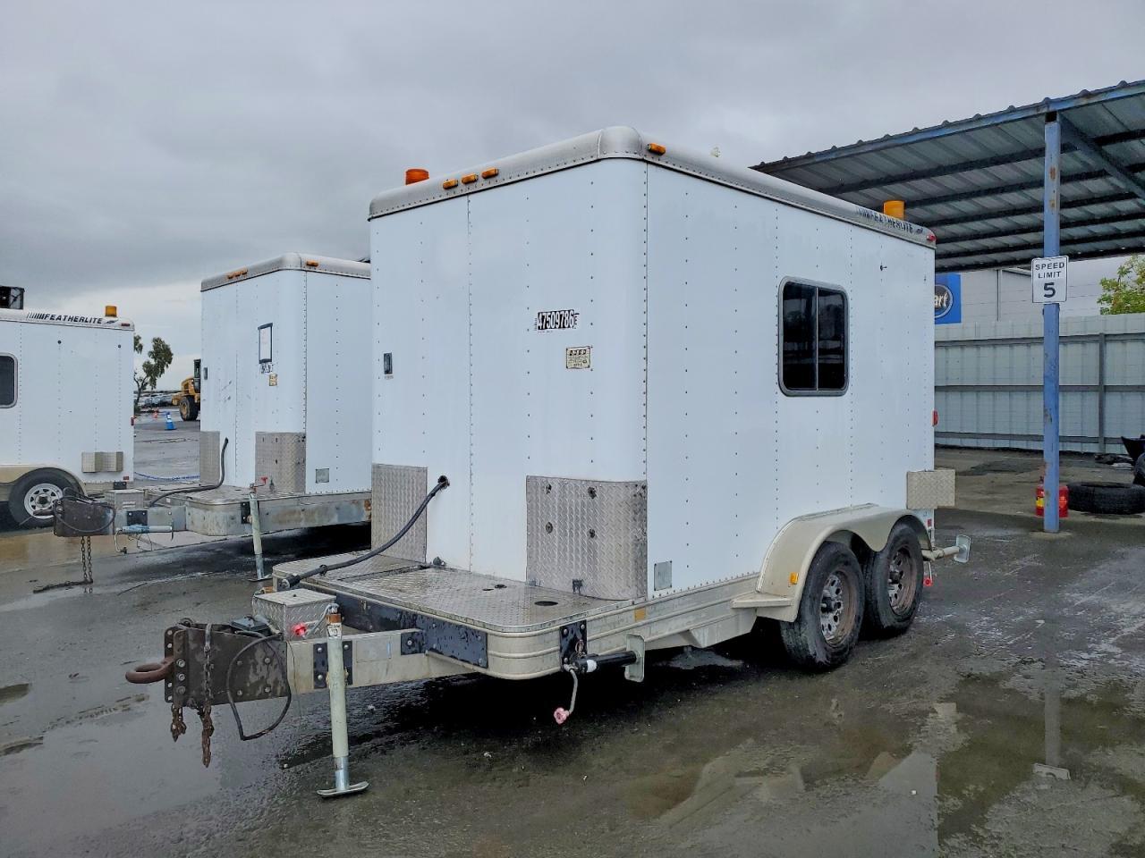 2000 Pelsue Fiber Optic Splicing Trailer