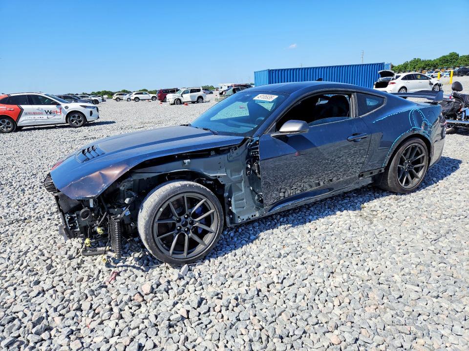 2025 Ford Mustang Dark Horse