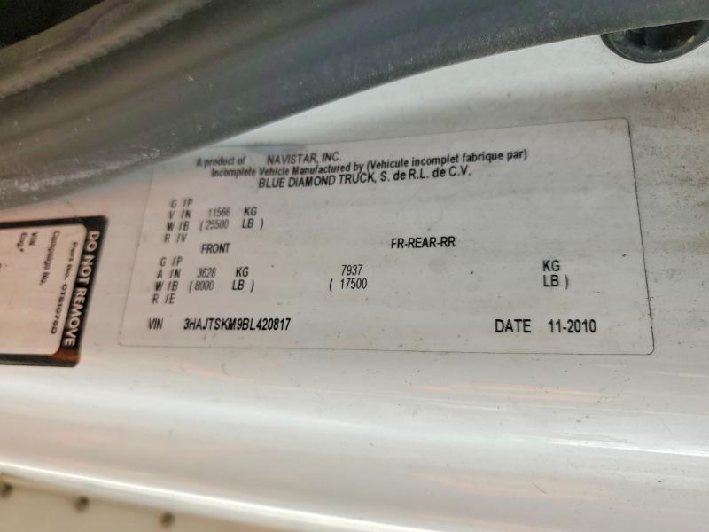 2011 International 4300 BOX Truck