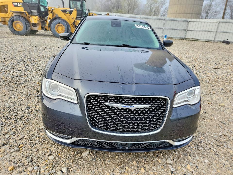 2018 Chrysler 300 Limited