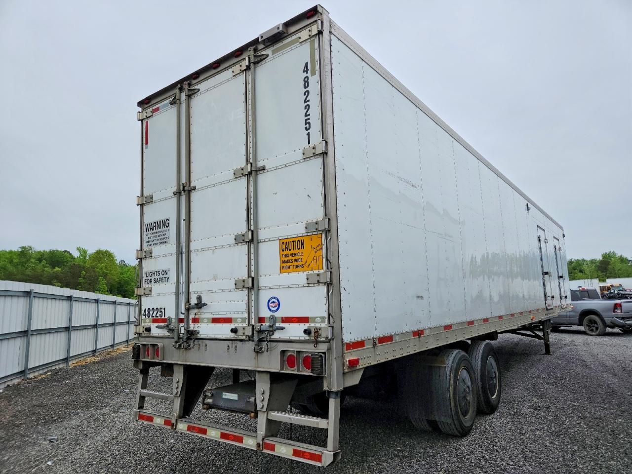 2015 Utility VS2RA Refrigerated Van Trailer