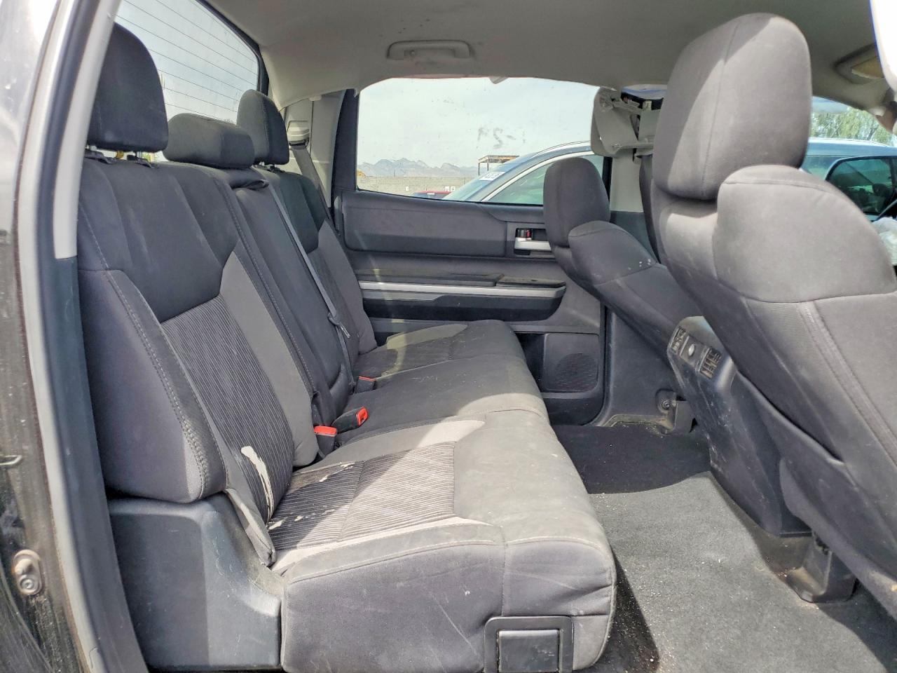 2017 Toyota Tundra SR5