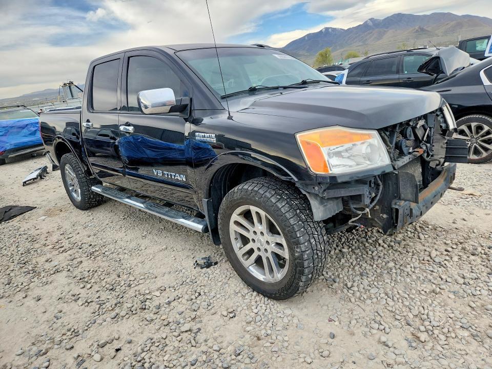 2012 Nissan Titan SV