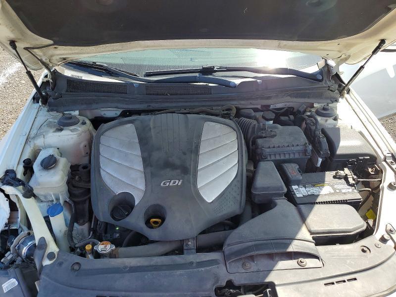 2014 KIA Cadenza Premium