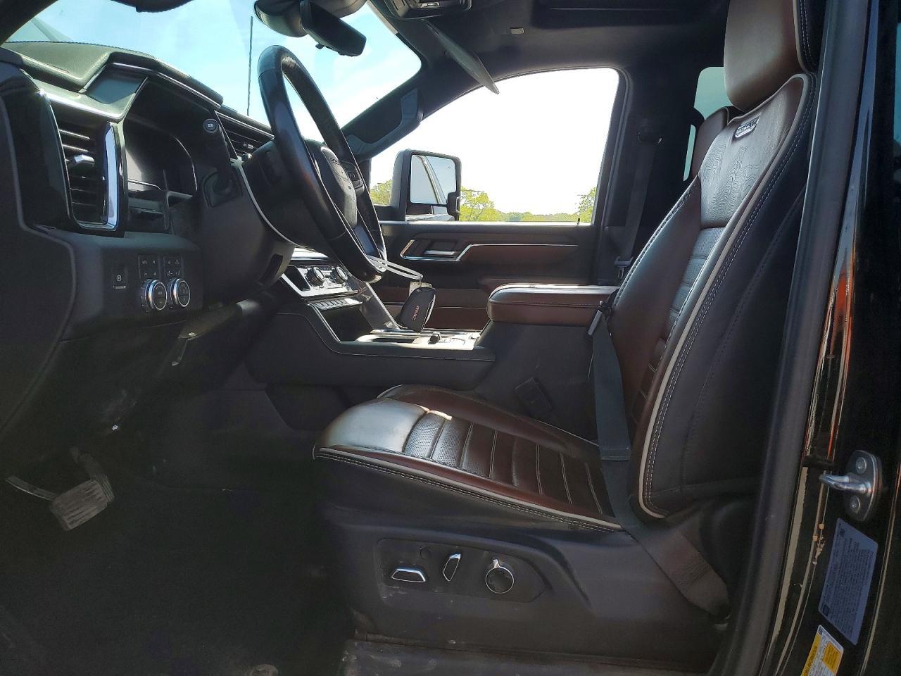 2024 GMC Sierra K2500 Denali Ultimate