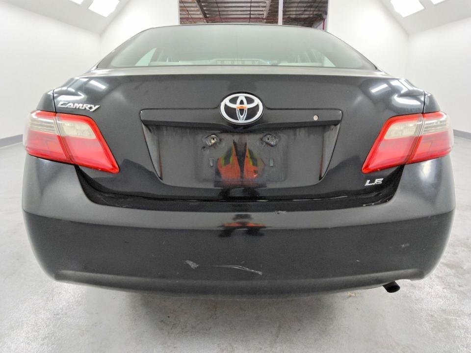 2009 Toyota Camry le