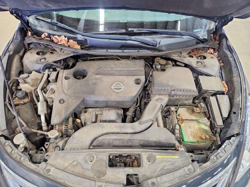 2014 Niss Altima 2.5 sv