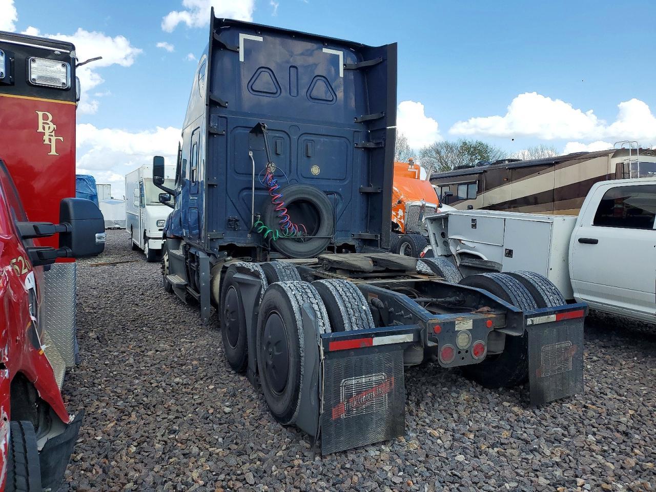 2021 Freigliner 2021 Freightliner Cascadia 126 Semi Truck