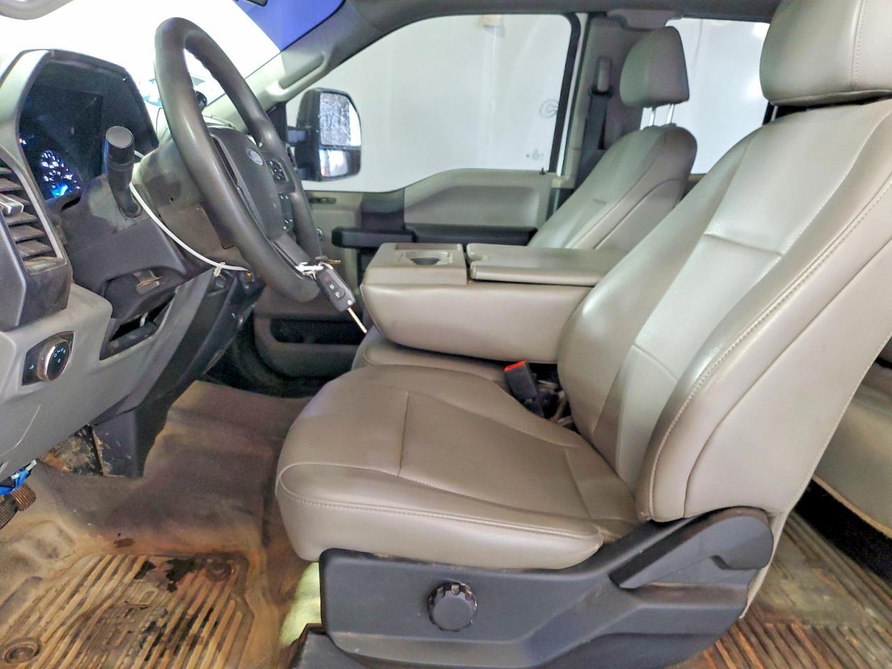 2020 Ford F350 Super Duty Utility / Service Truck