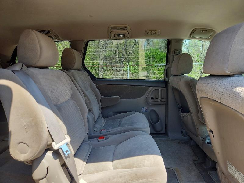 2008 Toyota Sienna le 7-passenger