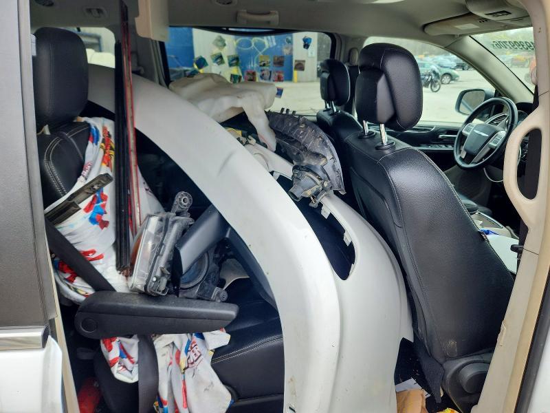 2015 Chrysler Town & Country Touring