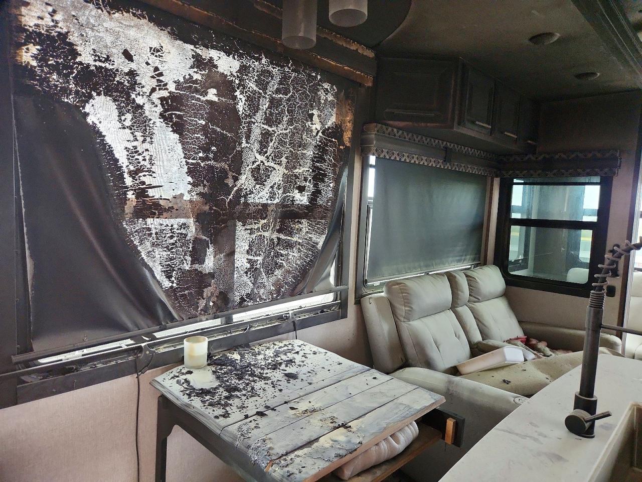 2021 Kz-Rv Durango Camper