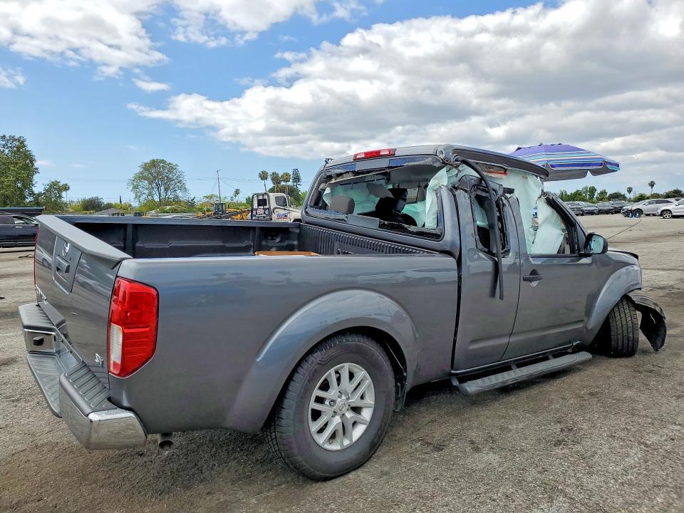 2018 Nissan Frontier SV