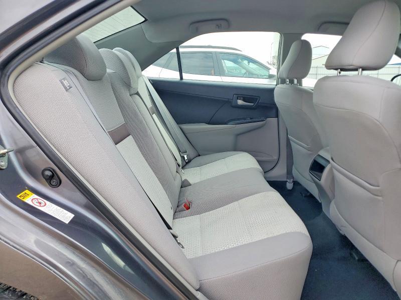 2014 Toyota Camry le