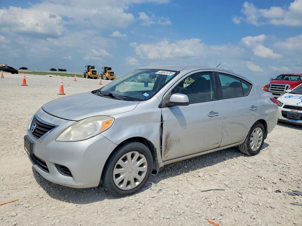 2012 Nissan Versa 1.6 s
