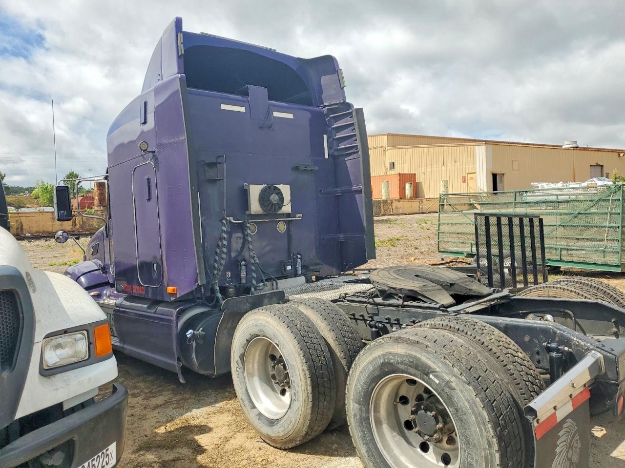 2011 Peterbilt 386