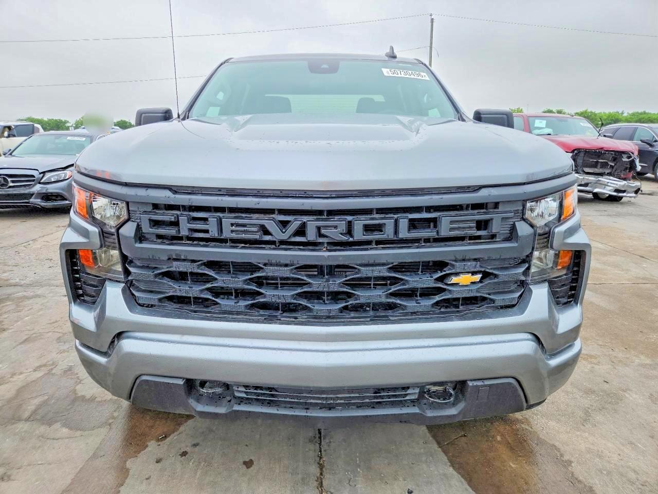 2024 Chevrolet Silverado C1500 Custom