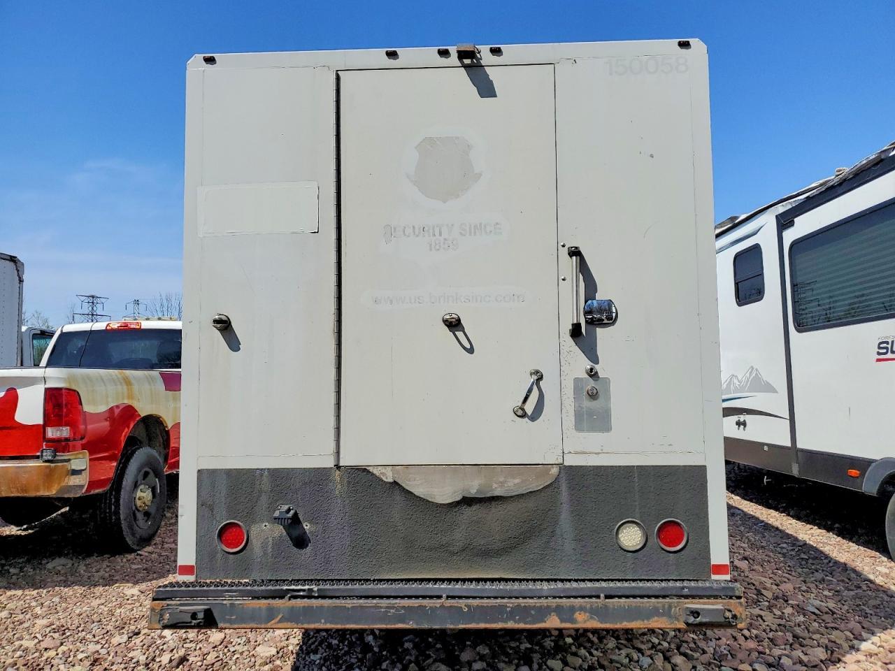 2015 Ford F550 Super Duty Delivery Truck