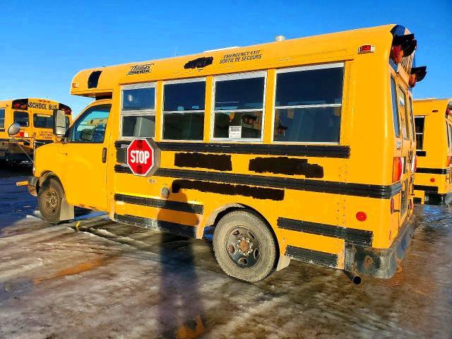 2010 Chev Express Cutaway G3500